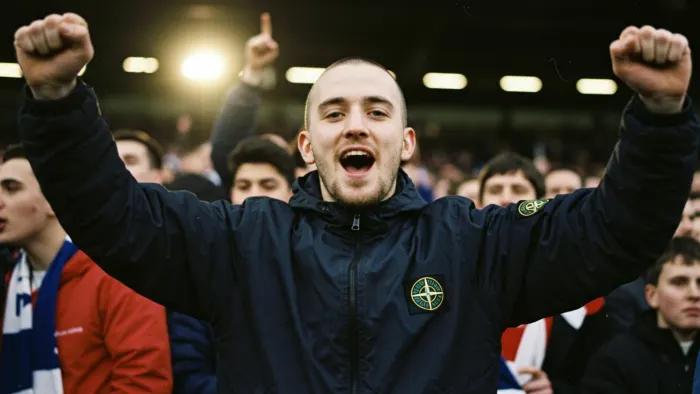 Stone Island: Оригинальная мужская одежда из Европы